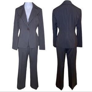 Nine West Pantsuit Brown Stripe Size 4 Blazer/ Size 6 Bottoms